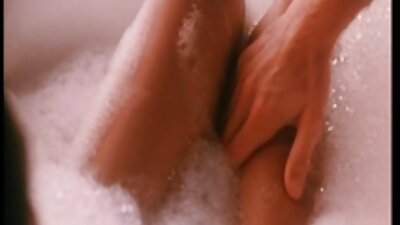 Großer weißer Penis spritzt Sperma über schwarzen Arsch kostenlose sexfilme mit älteren frauen